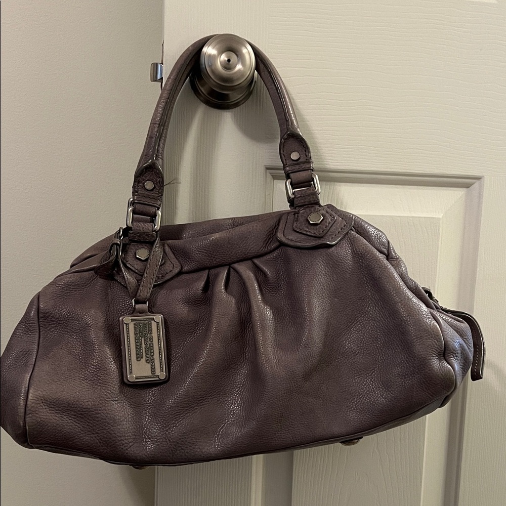 Elegant Grey Leather Handbag